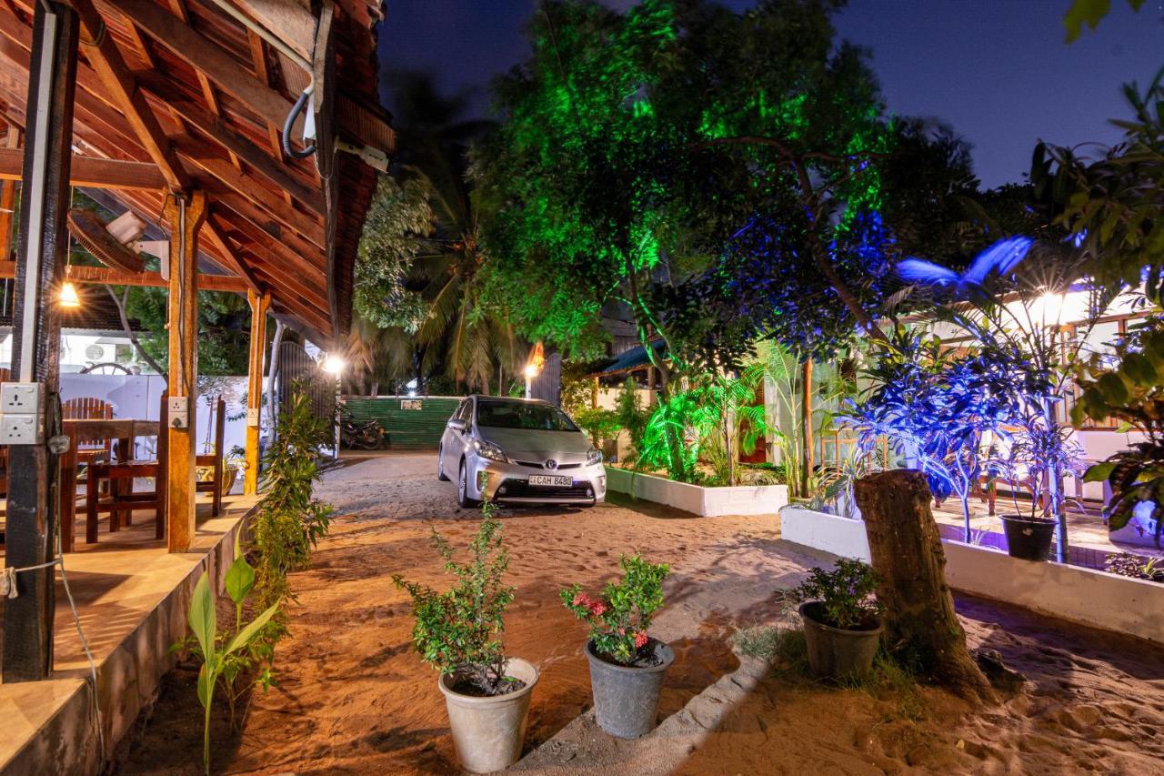 Comfort Beach Hotel Аругам Экстерьер фото