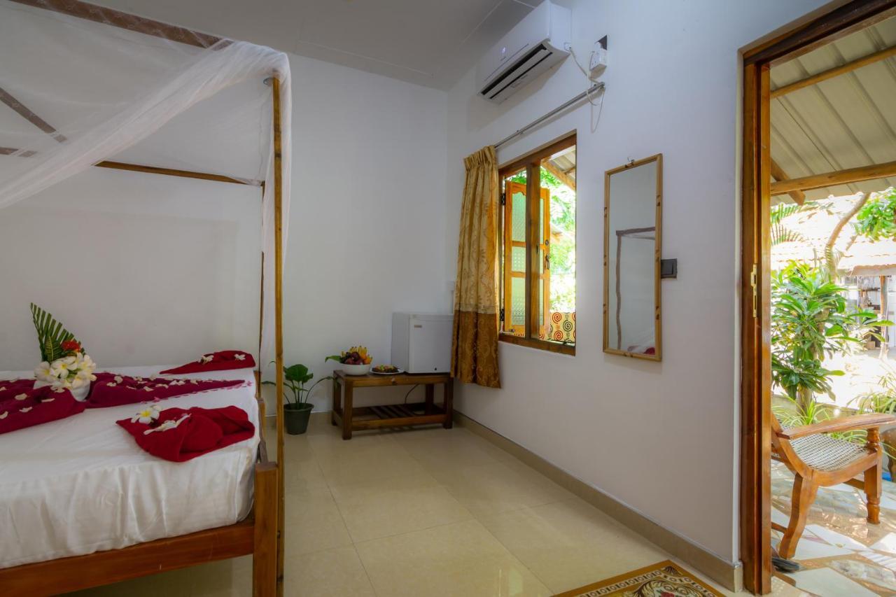 Comfort Beach Hotel Аругам Экстерьер фото