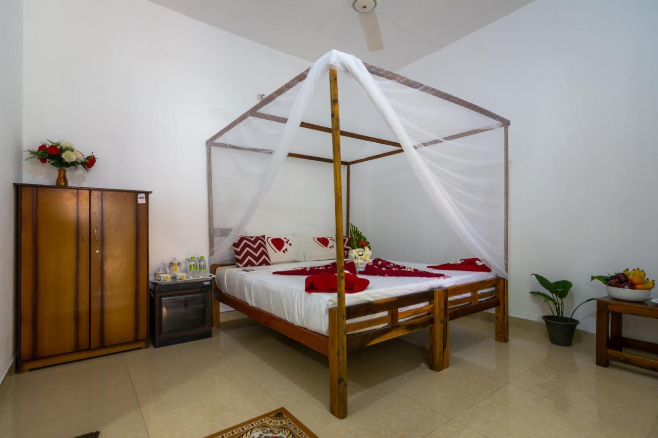 Comfort Beach Hotel Аругам Экстерьер фото