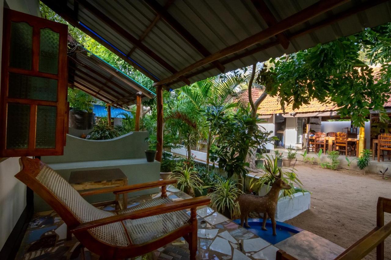 Comfort Beach Hotel Аругам Экстерьер фото